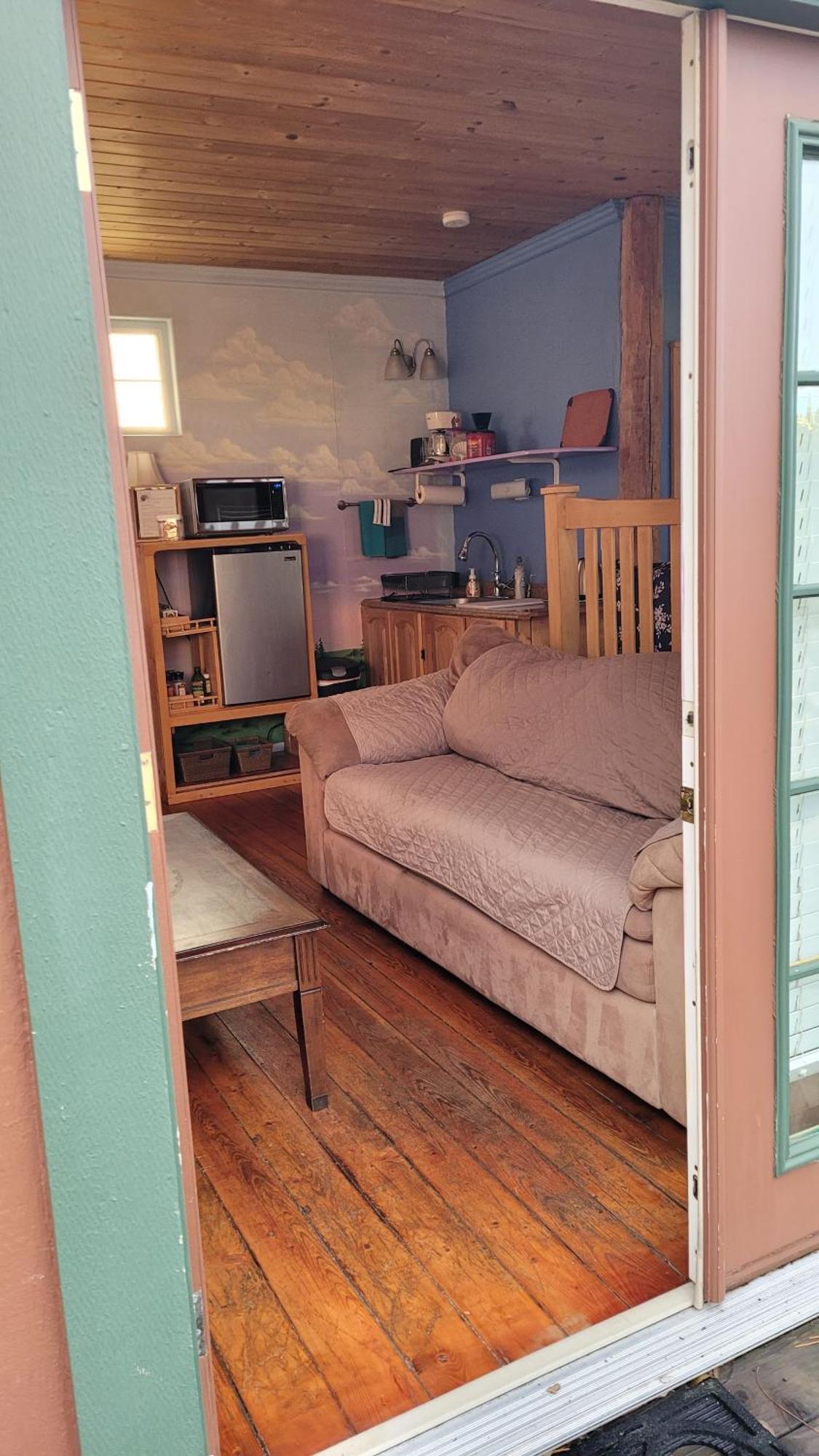 Angel Cottage With A Sauna Or The Cozy With A Jacuzzi Tub, Both Are Studios With A View Of Mount Shasta Rom bilde